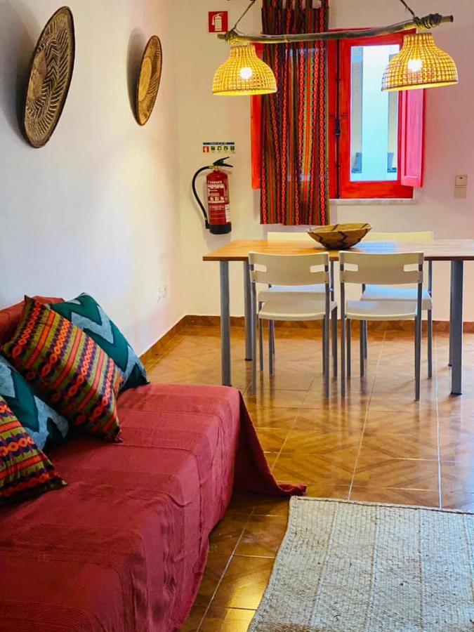 Baobab Moz Lodge Vila Nova de Milfontes Eksteriør bilde